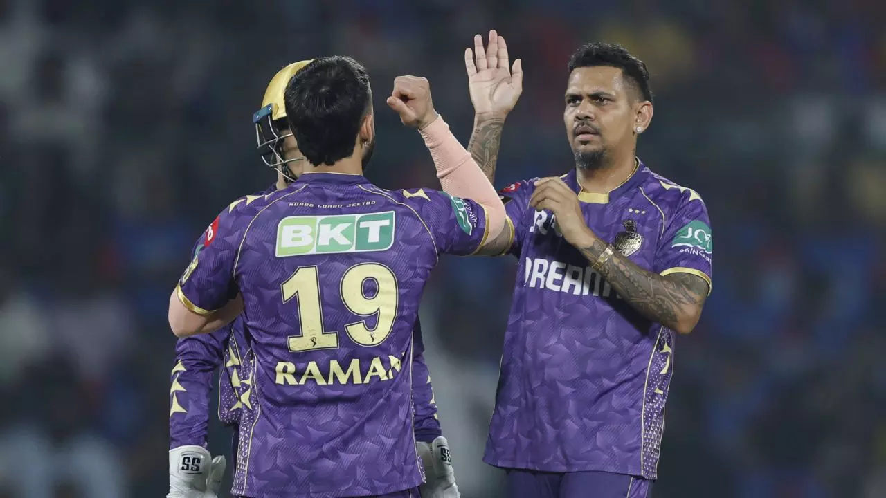 दिल्ली में कश्ती डूबी! नारायण ने गेंदबाजी से दिखाया कमाल, KKR को मिली 14 रनों से जीत दिल्ली में कश्ती डूबी! नारायण ने गेंदबाजी से दिखाया कमाल, KKR को मिली 14 रनों से जीत