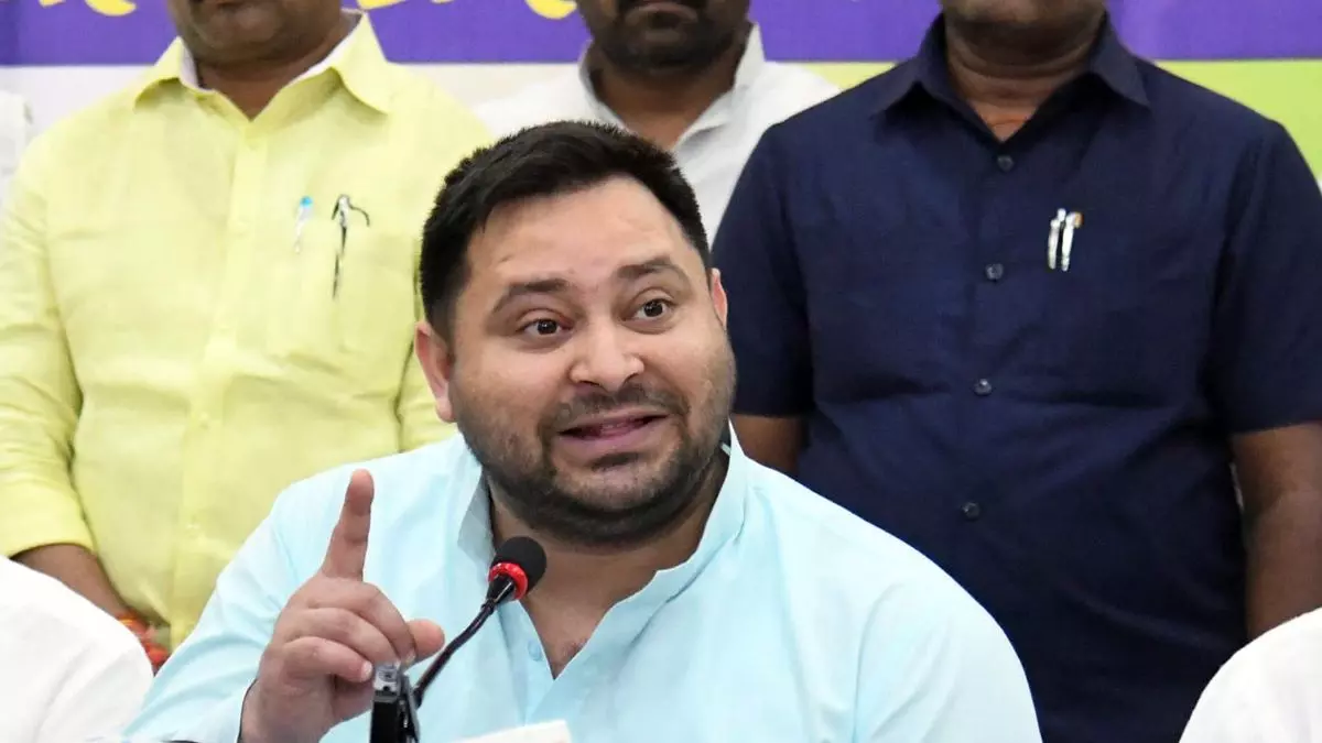 लालू यादव की समाजवादी सोच को मिली जीत... जातीय जनगणना पर तेजस्वी बोले– वाजपेयी जी ने रोक दिया था, अब होना पड़ा मजबूर