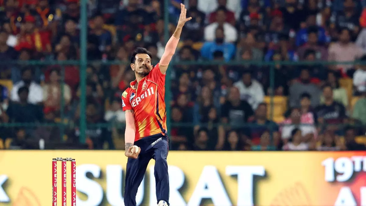 Yuzvendra Chahal ने हैट्रिक लेकर Sunil Narine का बड़ा रिकॉर्ड तोड़ा, IPL में यह कारनामा करने वाले बने पहले गेंदबाज