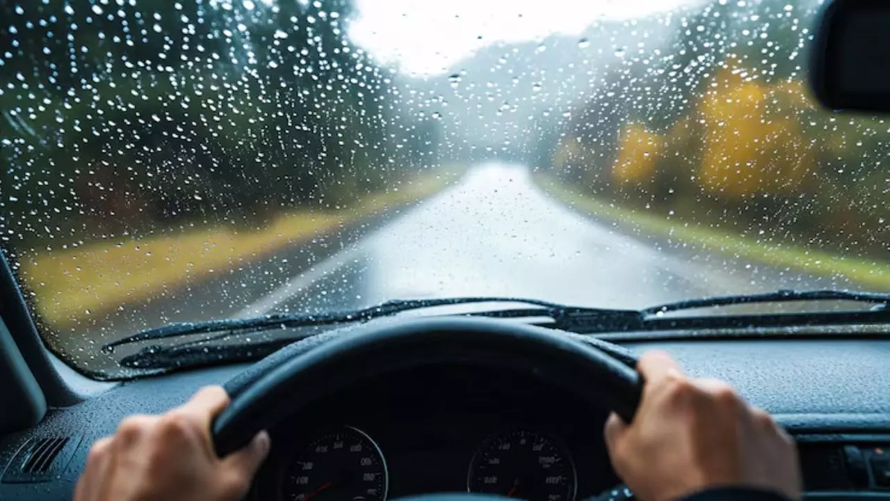 Weather update: कहीं गर्मी से राहत, कहीं कहर बनकर बरसी बदरा, जानिए कैसा रहेगा मौसम का हाल Weather update: कहीं गर्मी से राहत, कहीं कहर बनकर बरसी बदरा, जानिए कैसा रहेगा मौसम का हाल