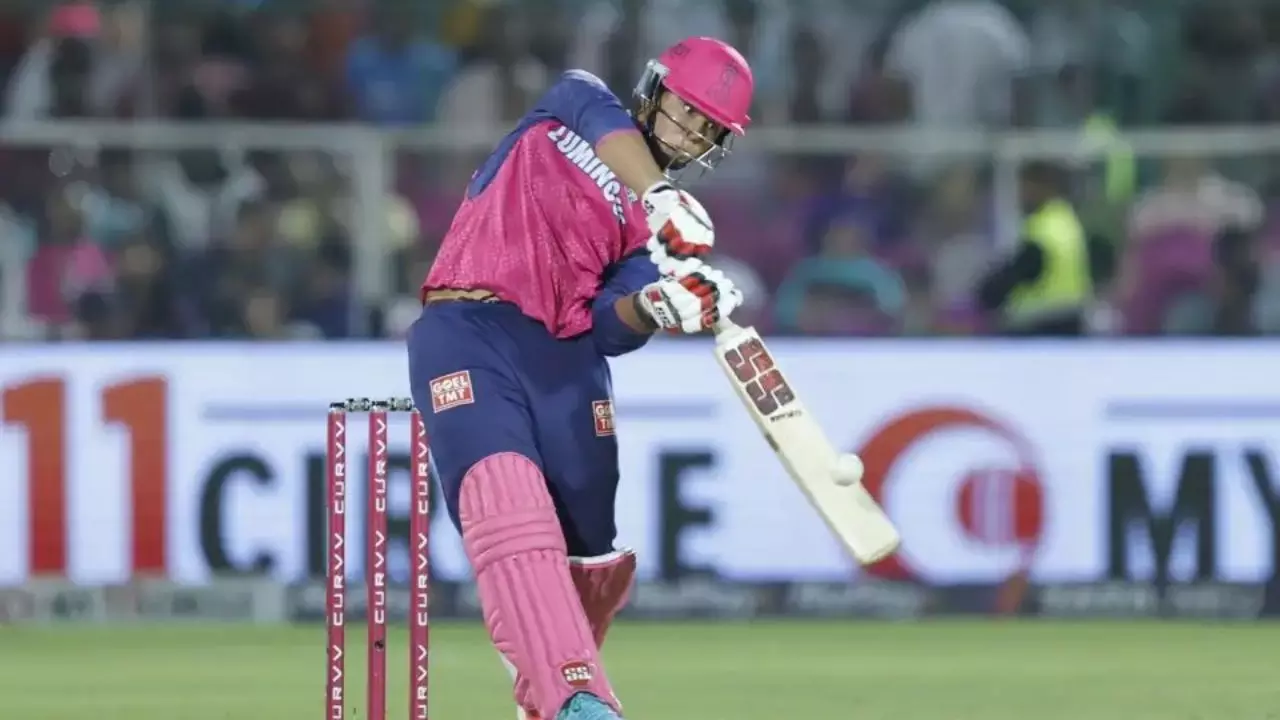 ... मैं बैठूंगी, 14 साल के इस IPL स्टार क्रिकेटर के लिए आपस में भिड़ी कई लड़कियां