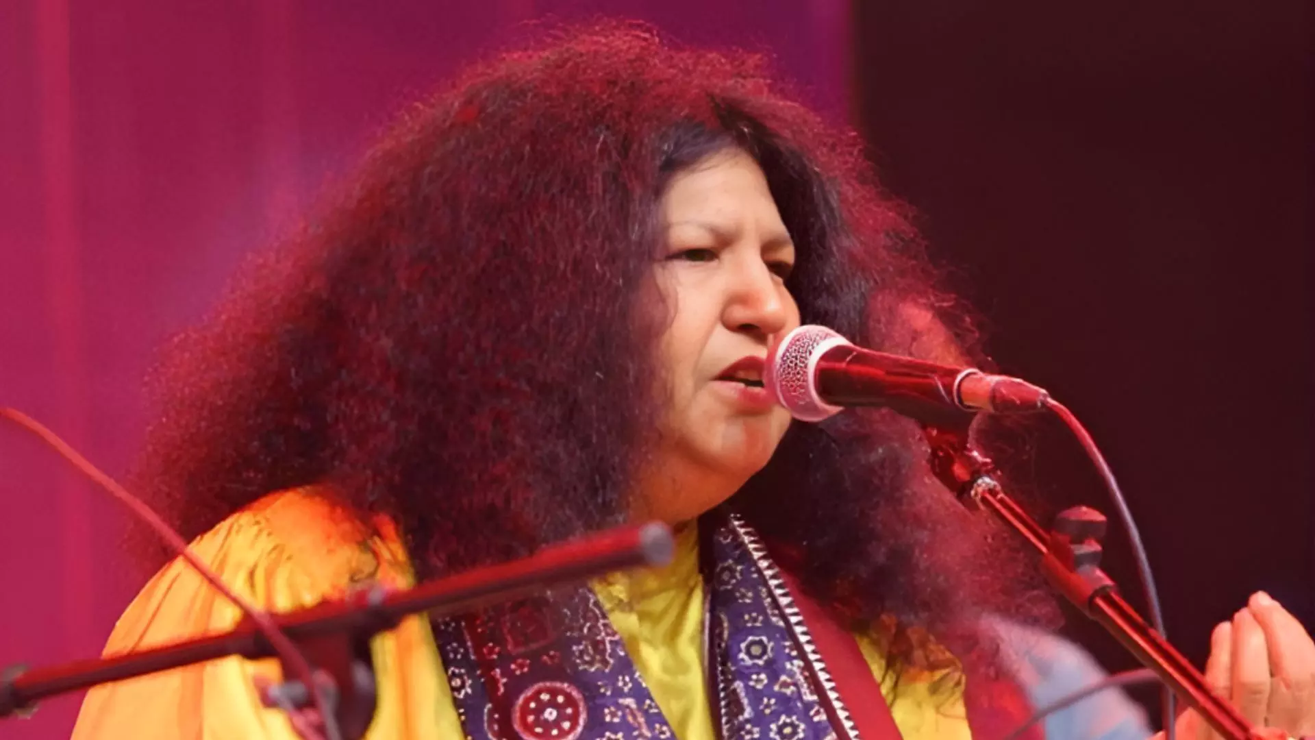 कौन हैं सुरों की रानी Abida Parveen? जिनकी आवाज़ करती थी सरहदें पार, अब भारत में हुईं बैन