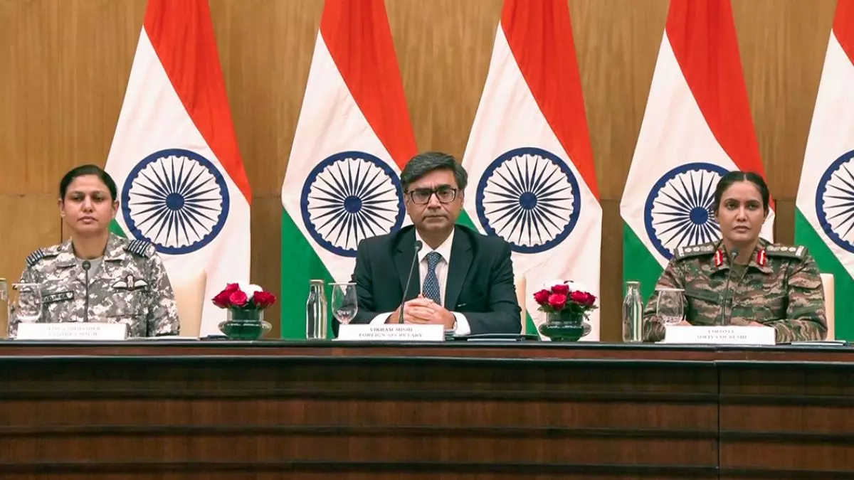 पाकिस्तान ने 36 जगहों पर 300-400 मेड इन तुर्की ड्रोन से किया हमला, भारत ने दिया मुंहतोड़ जवाब... MEA के प्रेस कॉन्फ्रेंस की 10 बड़ी बातें पाकिस्तान ने 36 जगहों पर 300-400 मेड इन तुर्की ड्रोन से किया हमला, भारत ने दिया मुंहतोड़ जवाब... MEA के प्रेस कॉन्फ्रेंस की 10 बड़ी बातें