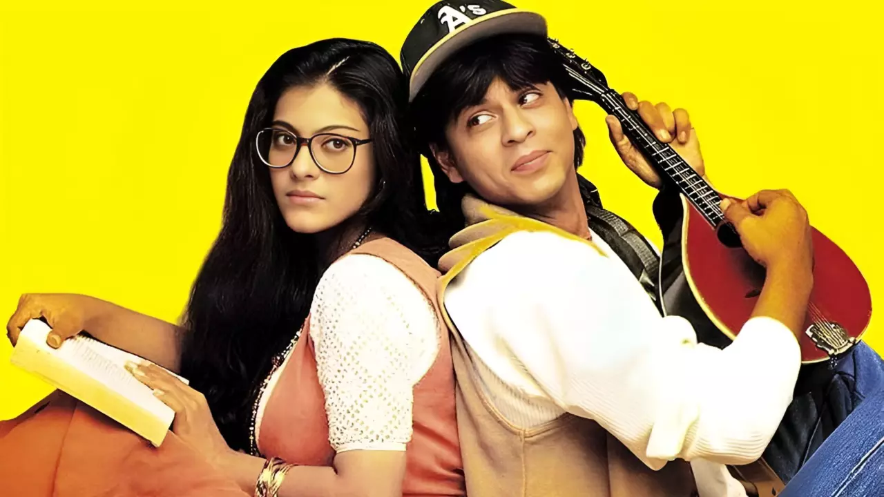 नई डेट के साथ सेलिब्रेट होगी DDLJ की 30वीं एनिवर्सरी, लंदन के ओडियन सिनेमा के बाहर लगेगा शाहरुख-काजोल का ब्रॉन्ज़ स्टैच्यू