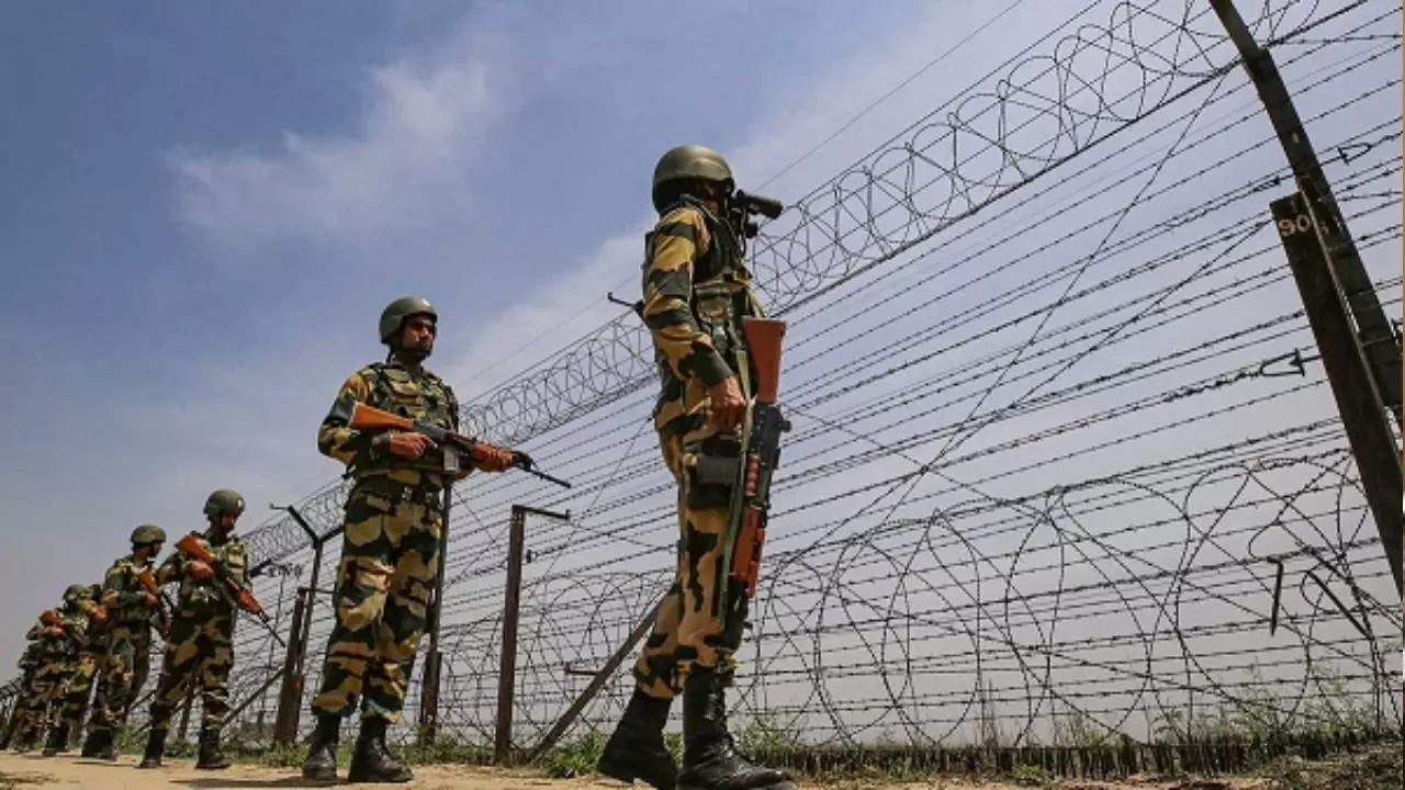 अमेरिका की भी नहीं सुनता पाकिस्तान! 4 घंटे में ही सीजफायर का किया उल्लंघन, फिर से कर रहा गोलाबारी और ड्रोन से हमला