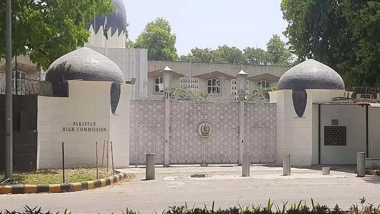 24 घंटे में पाकिस्तान वापस! भारत ने मिशन स्टाफर को थमा दिया अल्टीमेटम, आख़िर ऐसा क्या हुआ?