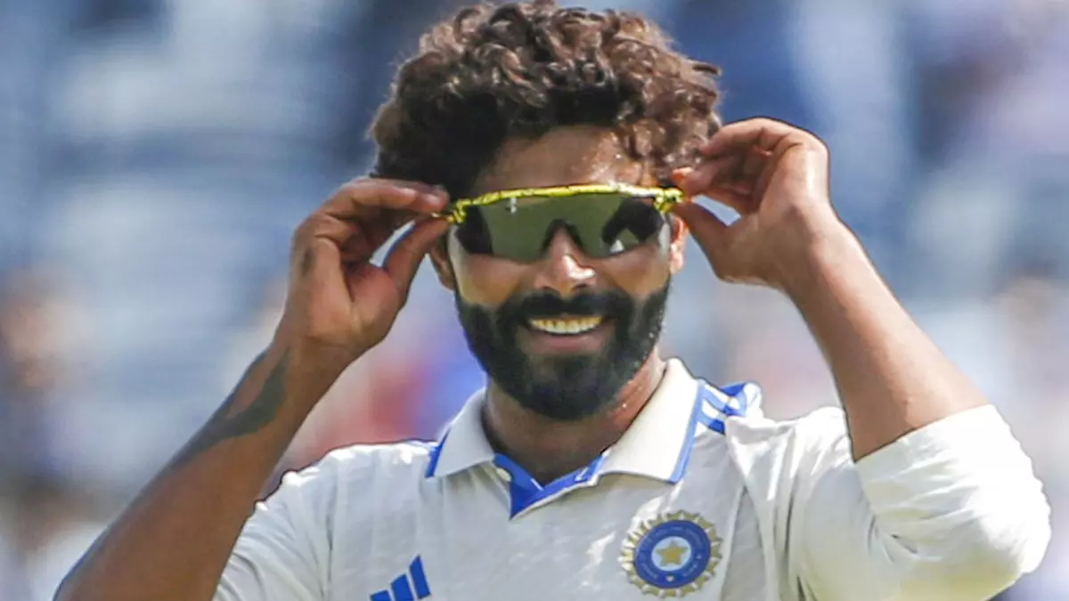 क्रिकेट की दुनिया में तहलका! रवींद्र जडेजा ने बनाया ऐसा रिकॉर्ड, जो कोई सोच भी नहीं सकता था क्रिकेट की दुनिया में तहलका! रवींद्र जडेजा ने बनाया ऐसा रिकॉर्ड, जो कोई सोच भी नहीं सकता था