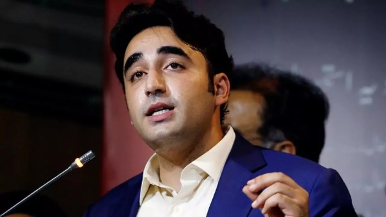कॉपी किया रे... भारत की तरह पाक भी विदेशों में भेजेगा सांसदों का डेलिगेशन, बिलावल भुट्टो को किसका आया फोन? कॉपी किया रे... भारत की तरह पाक भी विदेशों में भेजेगा सांसदों का डेलिगेशन, बिलावल भुट्टो को किसका आया फोन?