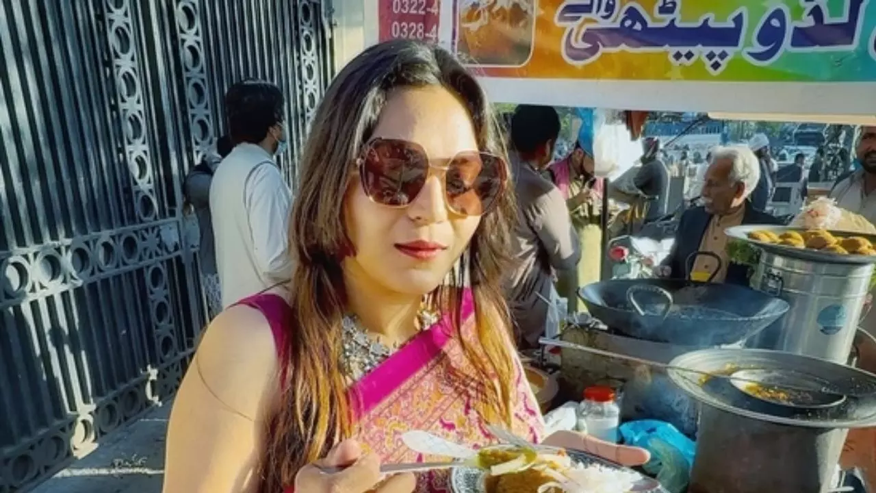 ज्योति मल्होत्रा का इंस्टाग्राम अकाउंट सस्पेंड, मरियम नवाज का इंटरव्यू और पाकिस्तान कनेक्शन पर बढ़ी जांच ज्योति मल्होत्रा का इंस्टाग्राम अकाउंट सस्पेंड, मरियम नवाज का इंटरव्यू और पाकिस्तान कनेक्शन पर बढ़ी जांच