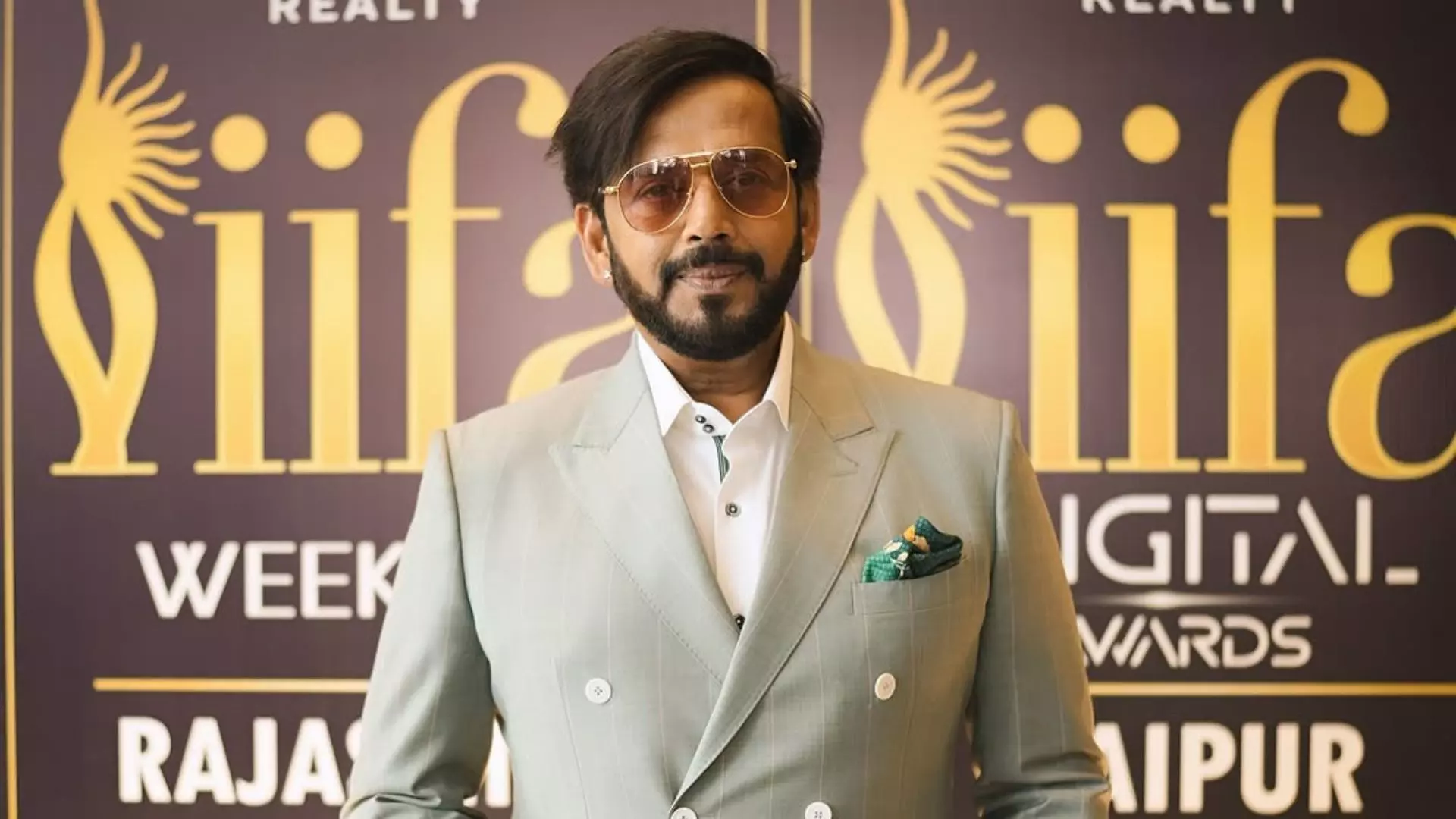 करारा जवाब मिलेगा...अगली बार पाक की नापाक आतंकी गतिविधियों पर गरजे Ravi Kishan करारा जवाब मिलेगा...अगली बार पाक की नापाक आतंकी गतिविधियों पर गरजे Ravi Kishan