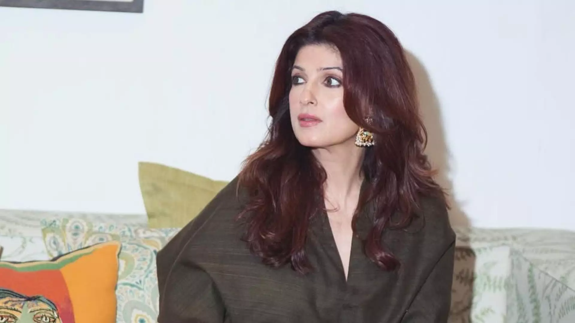 Twinkle Khanna ने खोला राज, अपकमिंग फिल्म Operation Sindoor के लिए लड़ पड़े थे Akshay Kumar और Vicky Kaushal!