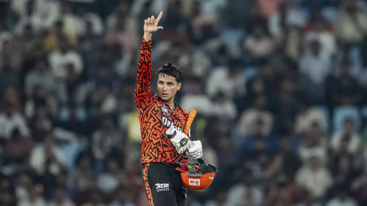 IPL 2025 LSG Vs SRH: लखनऊ का प्लेऑफ में पहुंचने का सपना टूटा, हैदराबाद ने 6 विकेट से हराया; अभिषेक शर्मा की तूफानी फिफ्टी IPL 2025 LSG Vs SRH: लखनऊ का प्लेऑफ में पहुंचने का सपना टूटा, हैदराबाद ने 6 विकेट से हराया; अभिषेक शर्मा की तूफानी फिफ्टी