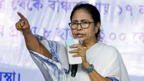 चुनाव से पहले काउंटिंग स्टाफ विवाद: TMC ने EC के फैसले को सुप्रीम कोर्ट में दी चुनौती, बंगाल में सियासी बवाल