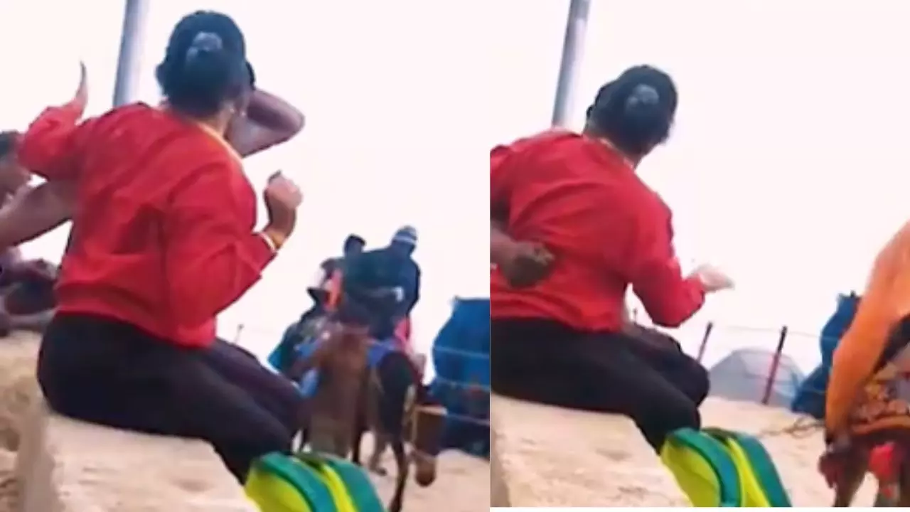 केदारनाथ धाम में कपल का खुलेआम रोमांस, भीड़ के बीच एक-दूसरे को किया Kiss | VIDEO