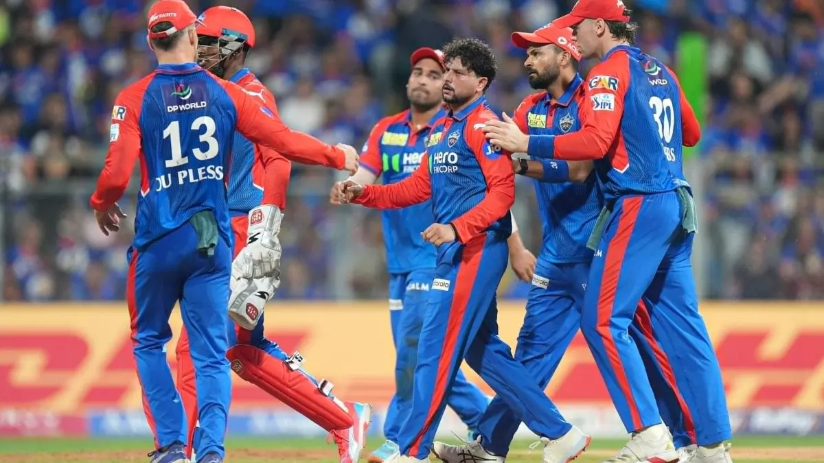 कुलदीप यादव ने हरभजन सिंह का रिकॉर्ड तोड़ा, IPL में यह कारनामा करने वाले बने छठे गेंदबाज