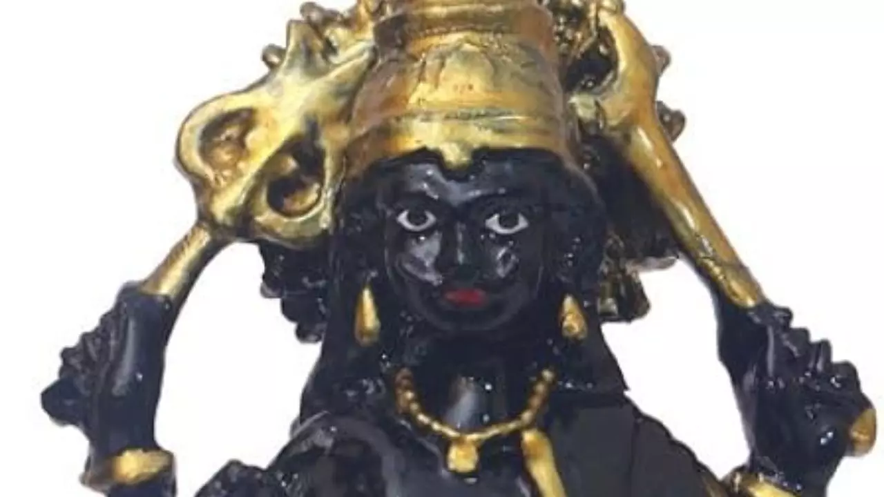 Shani Jayanti 2025: 27 मई को शनि जयंती पर राशि अनुसार करें ये उपाय, बदल सकती है किस्मत Shani Jayanti 2025: 27 मई को शनि जयंती पर राशि अनुसार करें ये उपाय, बदल सकती है किस्मत