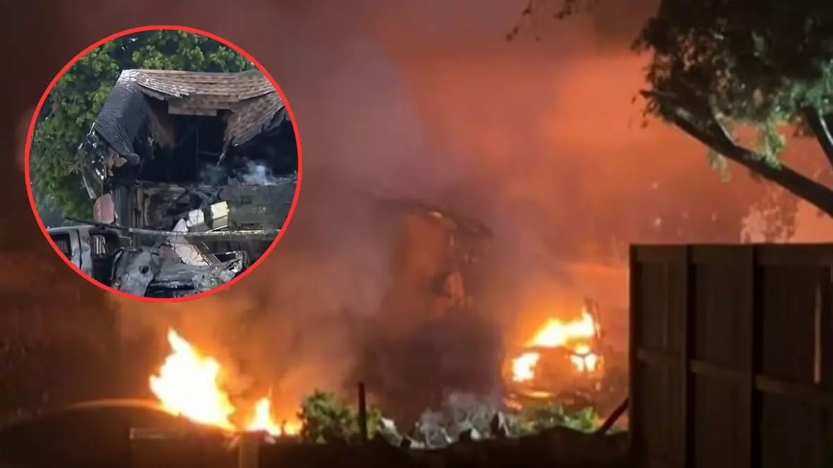 आसमान से आई आफत! अमेरिका के सैन डिएगो में रिहायशी इलाके में गिरा विमान, 15 घर जलकर खाक; कई लोगों की मौत आसमान से आई आफत! अमेरिका के सैन डिएगो में रिहायशी इलाके में गिरा विमान, 15 घर जलकर खाक; कई लोगों की मौत