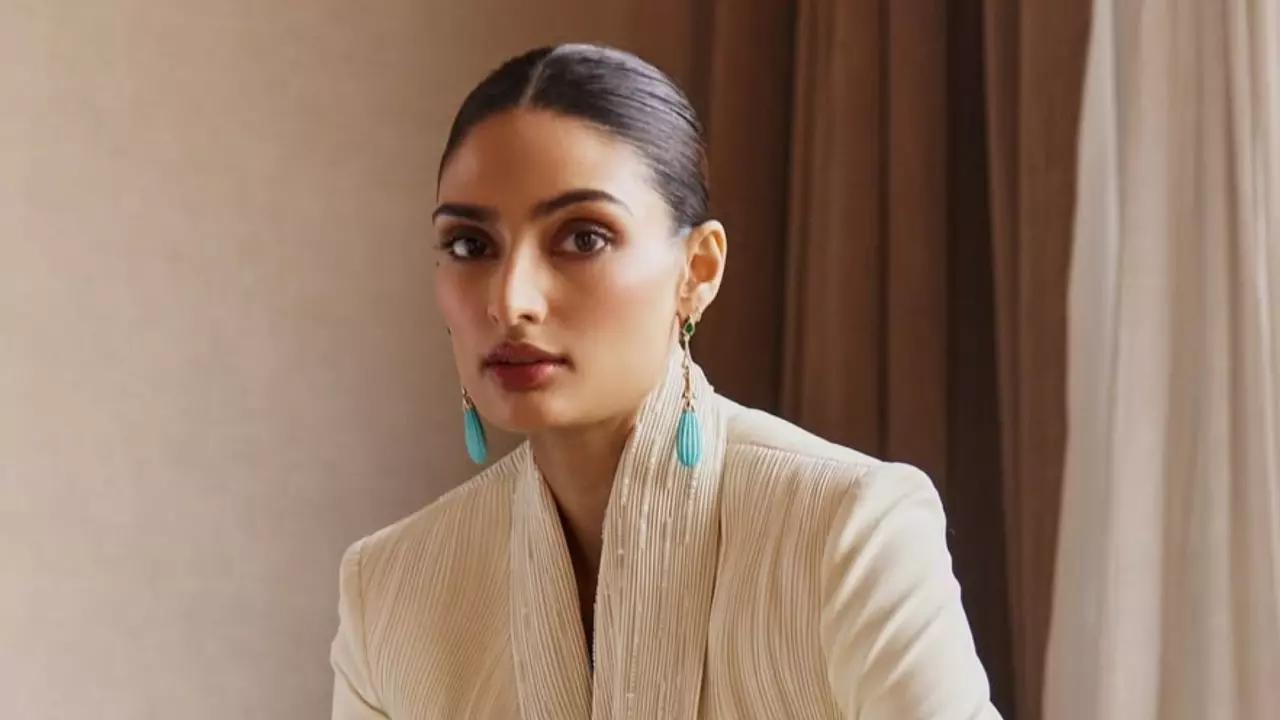 Athiya Shetty ने कहा बॉलीवुड को अलविदा,Suniel Shetty बोले – उसका फैसला काबिल-ए-तारीफ है