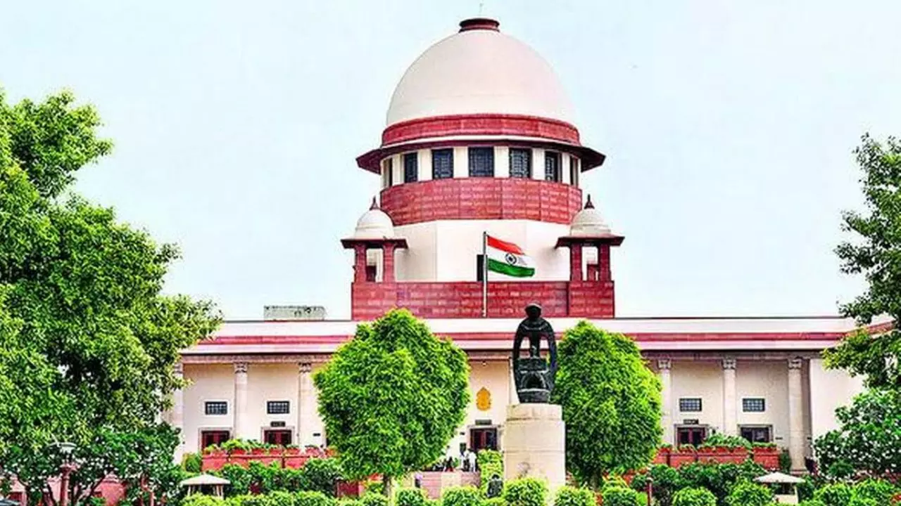 HC की यौन इच्छाओं पर नियंत्रण वाली टिप्पणी पर SC की फटकार, आरोपी की सजा पर लगाया ब्रेक; समझें पूरा मामला