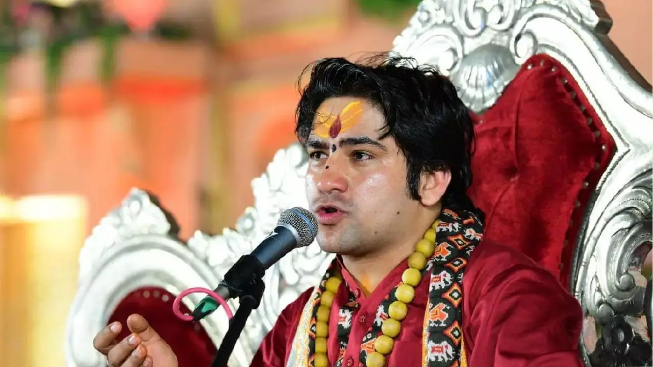केवल मन की बात से नहीं होगा देश का भला, रक्षा मंत्री से कहूंगा- हमारी शक्तियों का सदुपयोग करें; धीरेंद्र शास्त्री का पुराना Video Viral