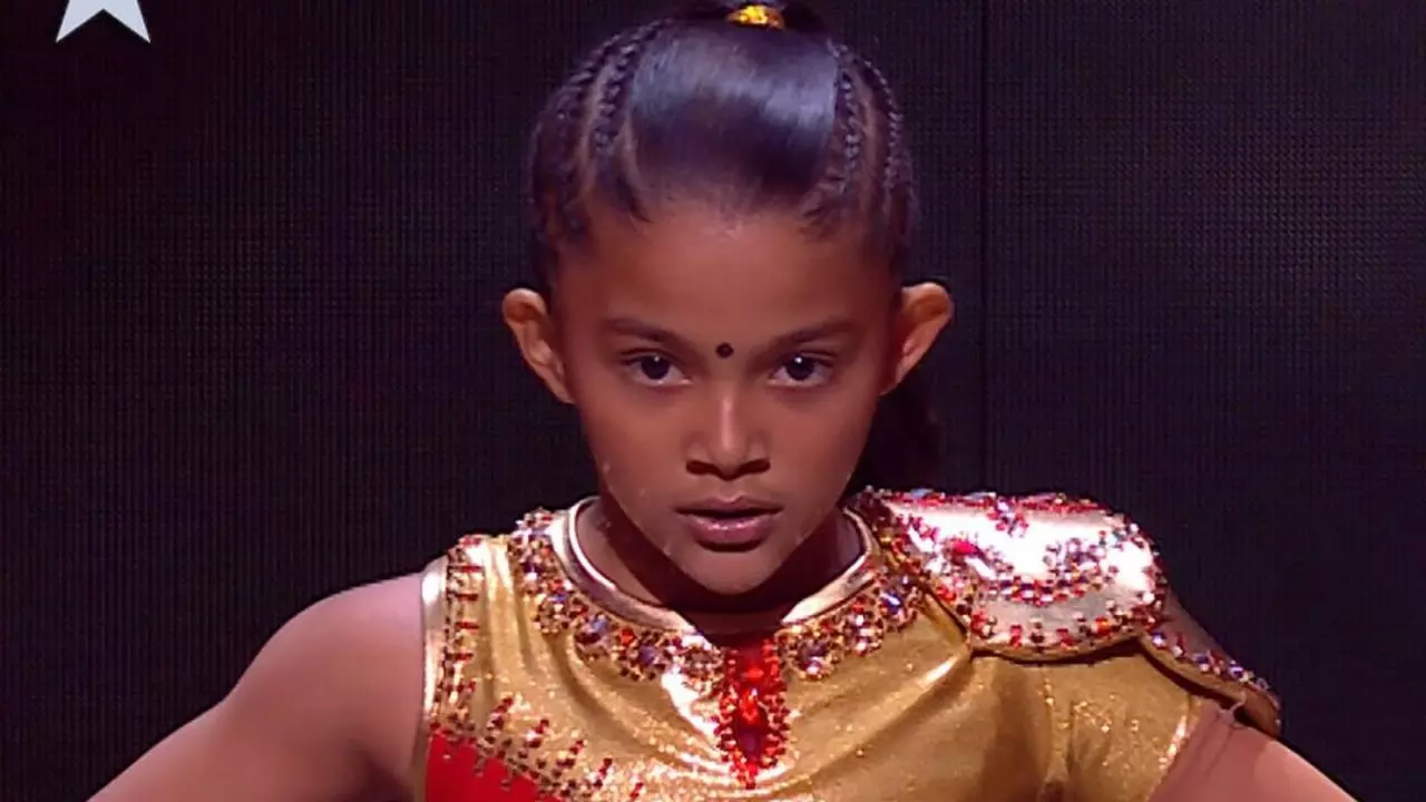 असम की 8 साल की बिनीता ने ब्रिटेन में लहराया परचम, सीधे पहुंची Britains Got Talent के फिनाले में असम की 8 साल की बिनीता ने ब्रिटेन में लहराया परचम, सीधे पहुंची Britains Got Talent के फिनाले में