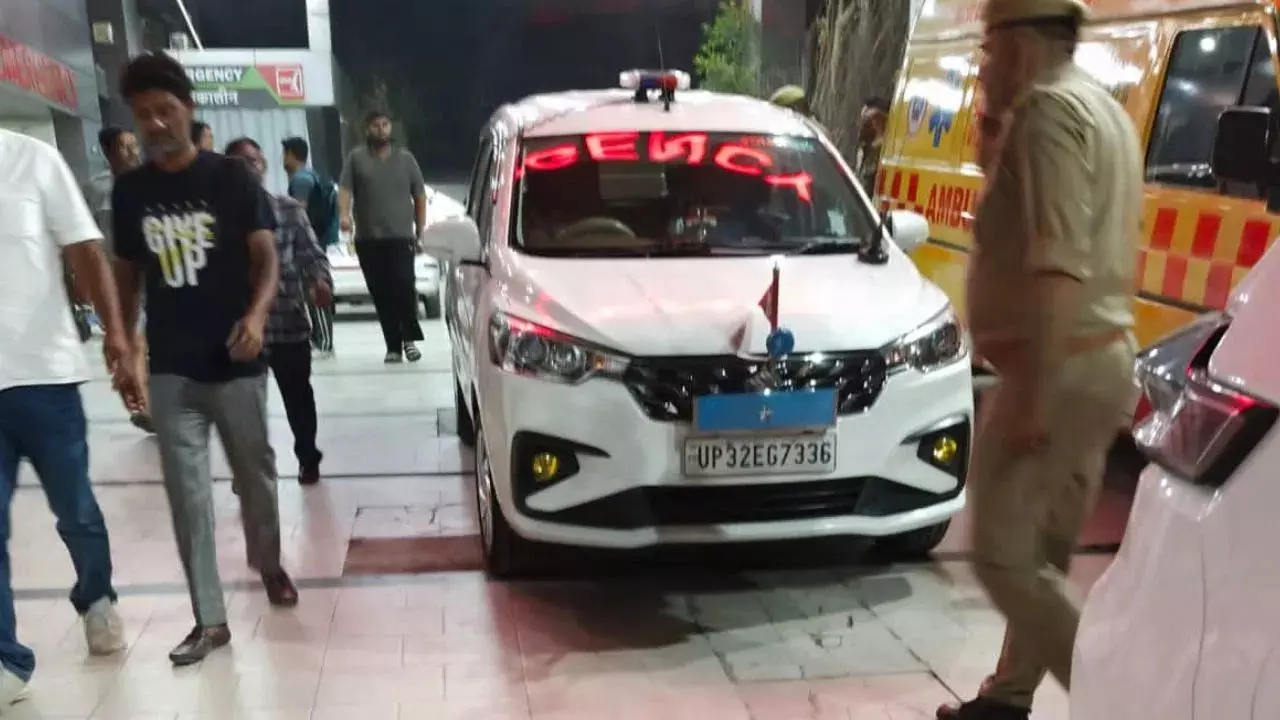 पहले ईंट पत्थर फेंका, फिर सिपाही के सिर में मार दी गोली, गाजियाबाद में बदमाश को पकड़ने गई पुलिस टीम पर हमला