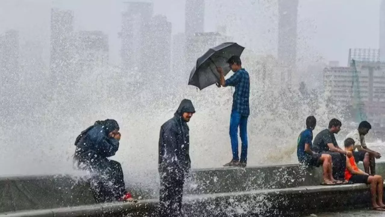 15 दिन पहले आया मौत का मानसून; पानी-पानी हुआ महाराष्ट्र, मौतों का आंकड़ा 21 तक पहुंचा