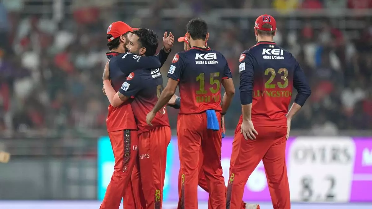 IPL 2025 Qualifier-1: पंजाब को हराकर चौथी बार फाइनल में पहुंची बेंगलुरु, साल्ट की तूफानी फिफ्टी; हेजलवुड-सुयश के 3-3 विकेट IPL 2025 Qualifier-1: पंजाब को हराकर चौथी बार फाइनल में पहुंची बेंगलुरु, साल्ट की तूफानी फिफ्टी; हेजलवुड-सुयश के 3-3 विकेट