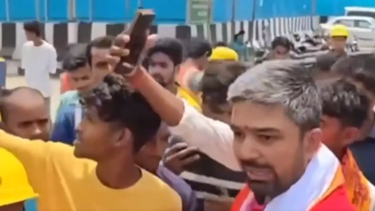 याद रखना मंगल पांडे, मेरा जीवन बर्बाद ..., फफक- फफक कर रोने लगे मनीष, पिटाई मामले पर ये क्या बोले? VIDEO याद रखना मंगल पांडे, मेरा जीवन बर्बाद ..., फफक- फफक कर रोने लगे मनीष, पिटाई मामले पर ये क्या बोले? VIDEO