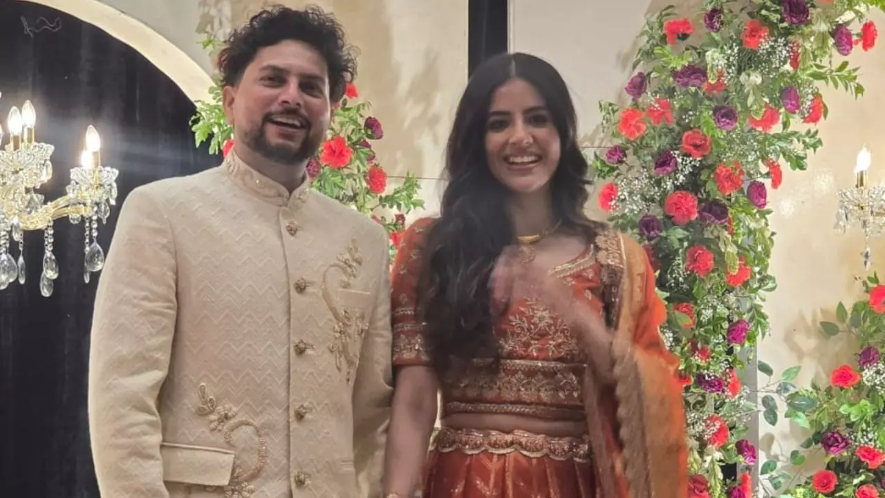 कौन है चाइनामैन कुलदीप यादव की होने वाली दुल्हनिया वंशिका? क्रिकेटर ने गुपचुप कर ली सगाई