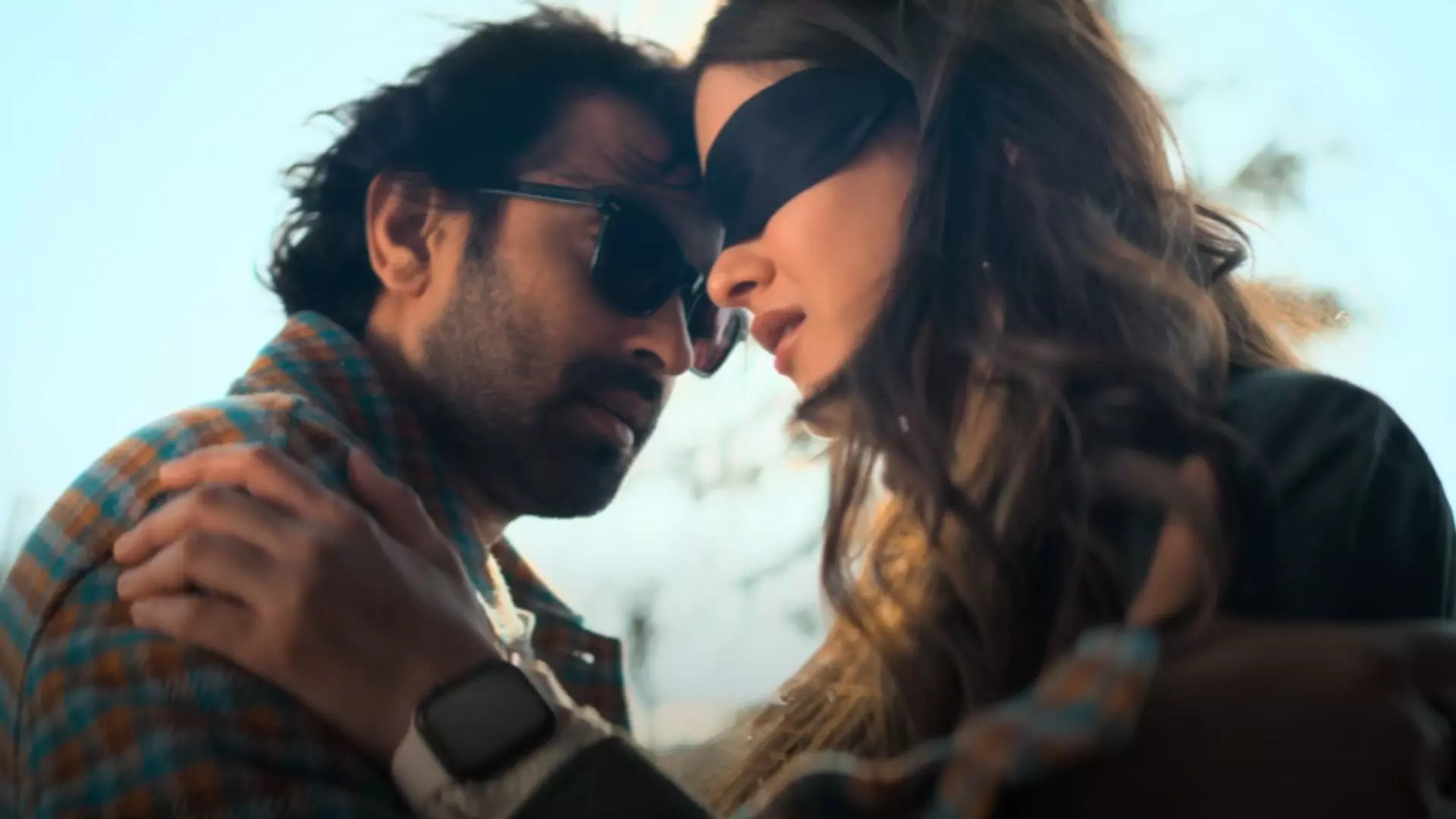 क्या प्यार अंधा होता है? Vikrant Massey और Shanaya Kapoor की फिल्म Aankhon Ki Gustaakhiyan का टीज़र रिलीज क्या प्यार अंधा होता है? Vikrant Massey और Shanaya Kapoor की फिल्म Aankhon Ki Gustaakhiyan का टीज़र रिलीज