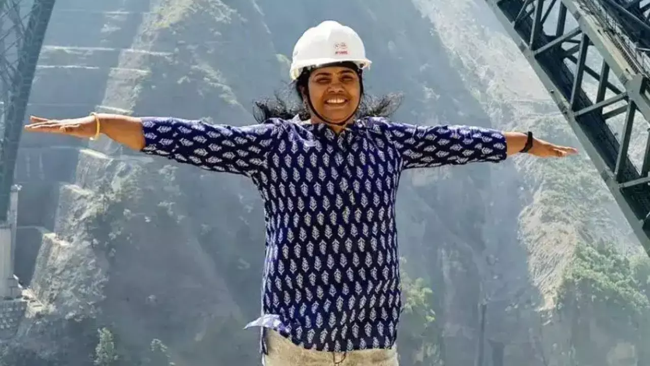 जब महिला शक्ति ने पहाड़ों को चीरा, जानें चिनाब ब्रिज की साइलेंट हीरो डॉ. माधवी लता के बारे में