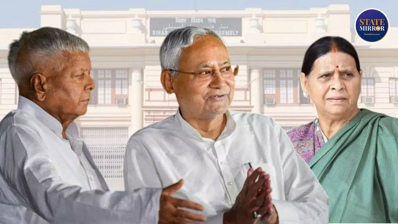 लालू राबड़ी की वजह से नीतीश कुमार को मिला सीएम बनने का मौका, बिहार का भगवान ही जाने क्या होगा? लालू राबड़ी की वजह से नीतीश कुमार को मिला सीएम बनने का मौका, बिहार का भगवान ही जाने क्या होगा?