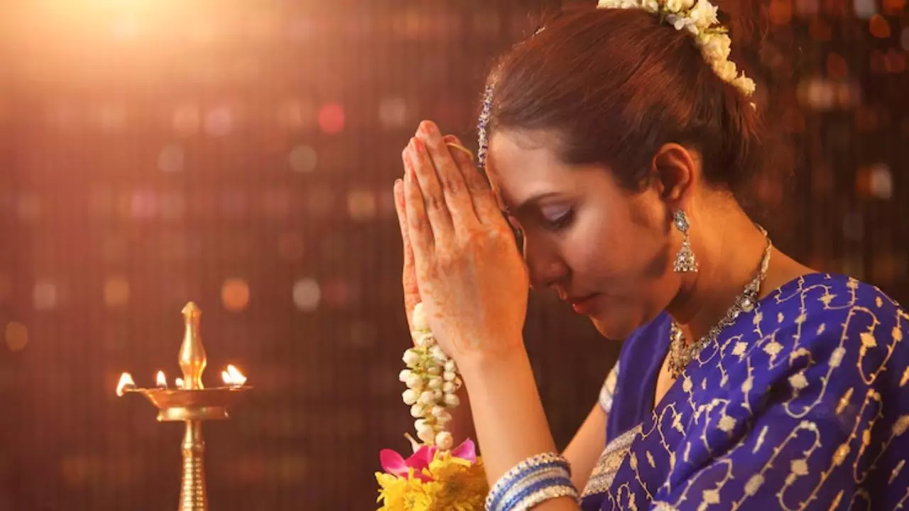 जानिए महामृत्युंजय मंत्र के जाप करने से क्या-क्या होते हैं फायदे और सही विधि ?