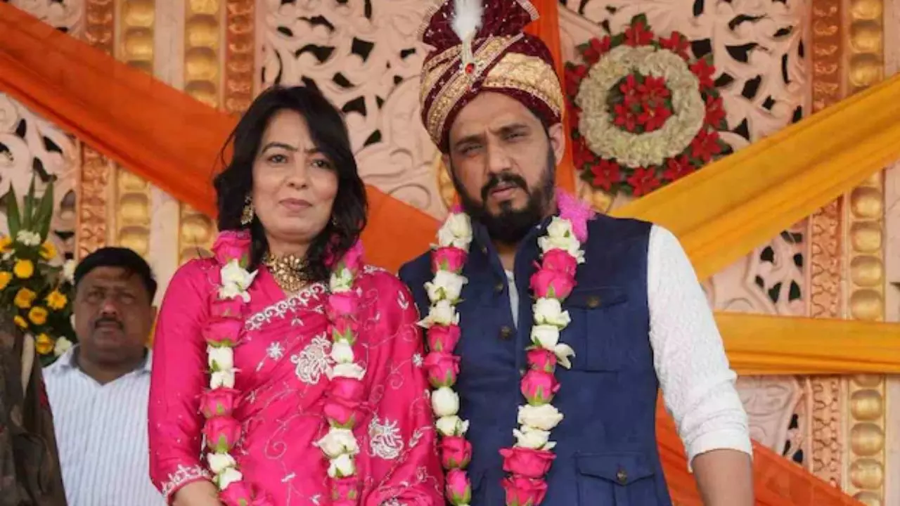 लेडी डॉन के साथ संबंध बनाने के लिए काला जठेड़ी ने की कोर्ट से मांग, नहीं मिली इजाजत तो जेल से भेजेगा स्पर्म लेडी डॉन के साथ संबंध बनाने के लिए काला जठेड़ी ने की कोर्ट से मांग, नहीं मिली इजाजत तो जेल से भेजेगा स्पर्म