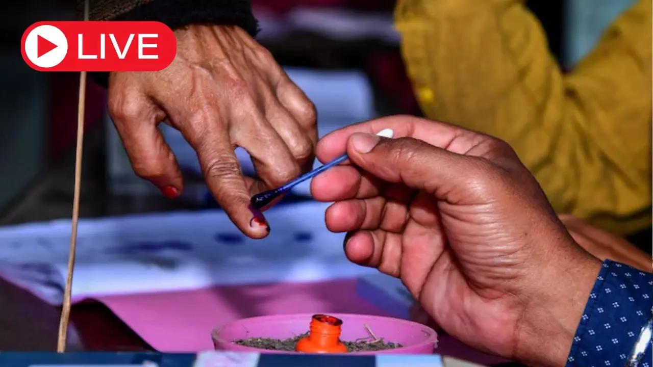 Aaj ki Taaza Khabar Live News Update: बिहार चुनाव के दूसरे चरण में सुबह 9 बजे तक 14.55 फीसदी वोटिंग