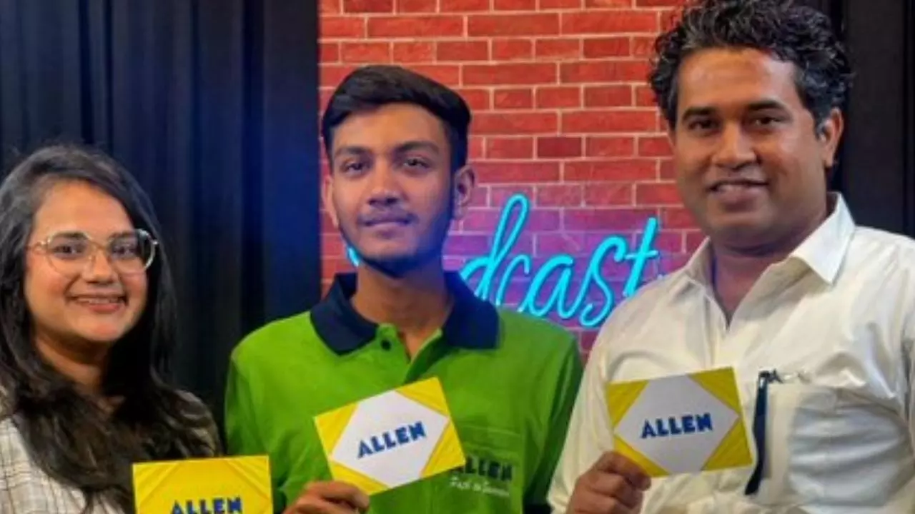 कोचिंग संस्‍थानों का खेल समझिए! केशव मित्तल की NEET में 7वीं रैंक, 3 इंस्टीट्यूट कर रहे अपने यहां पढ़ने का दावा - Video