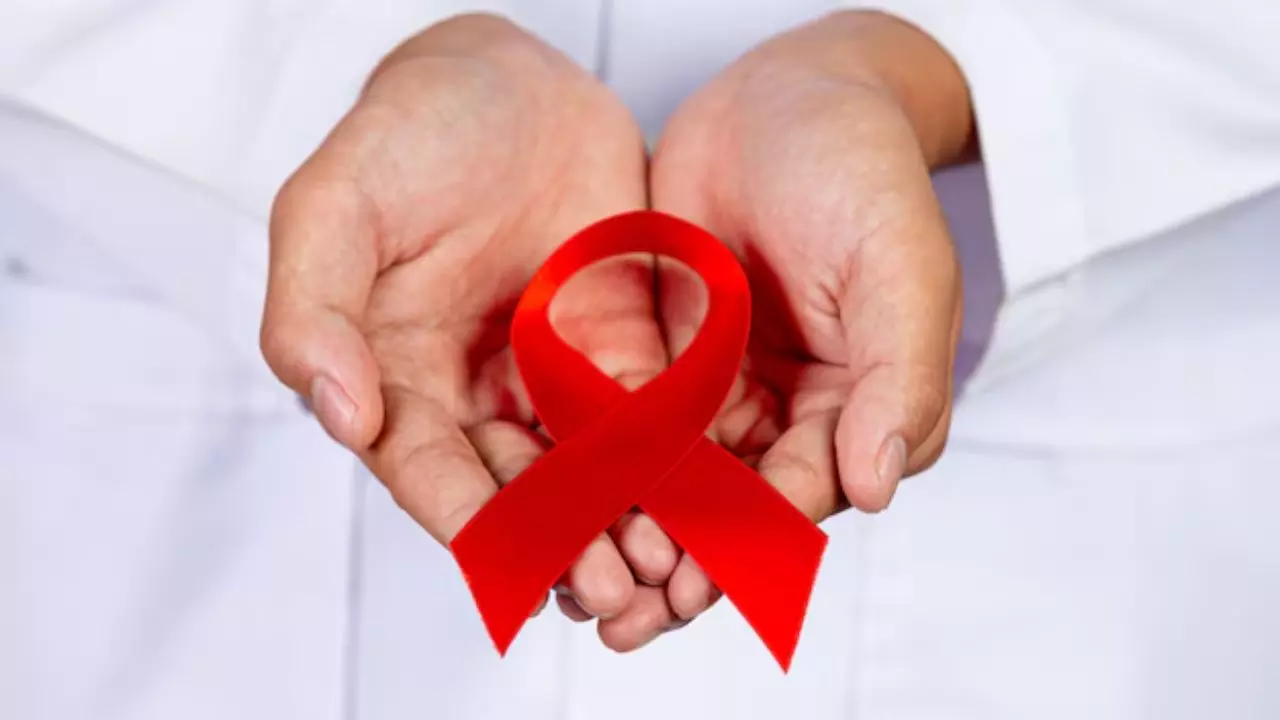 HIV रोकने वाला इंजेक्शन अब तैयार, अमेरिकी FDA ने दी मंजूरी, जानें यह दवाई कैसे करती है काम HIV रोकने वाला इंजेक्शन अब तैयार, अमेरिकी FDA ने दी मंजूरी, जानें यह दवाई कैसे करती है काम
