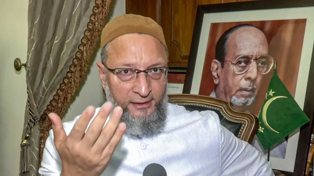 ट्रंप को अब भी नोबेल दोगे... ईरान पर अमेरिकी हमले के बाद पाकिस्तान पर ओवैसी का तंज, पूछा- मुनीर ने डिनर इसीलिए किया था क्या?