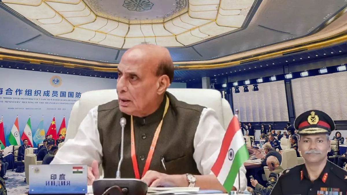China SCO Meeting: चीन के सीने पर बैठकर राजनाथ सिंह ने एक तीर से कई निशाने साधे हैं, चीन-अमेरिका-पाकिस्तान सब पस्त हुए! China SCO Meeting: चीन के सीने पर बैठकर राजनाथ सिंह ने एक तीर से कई निशाने साधे हैं, चीन-अमेरिका-पाकिस्तान सब पस्त हुए!