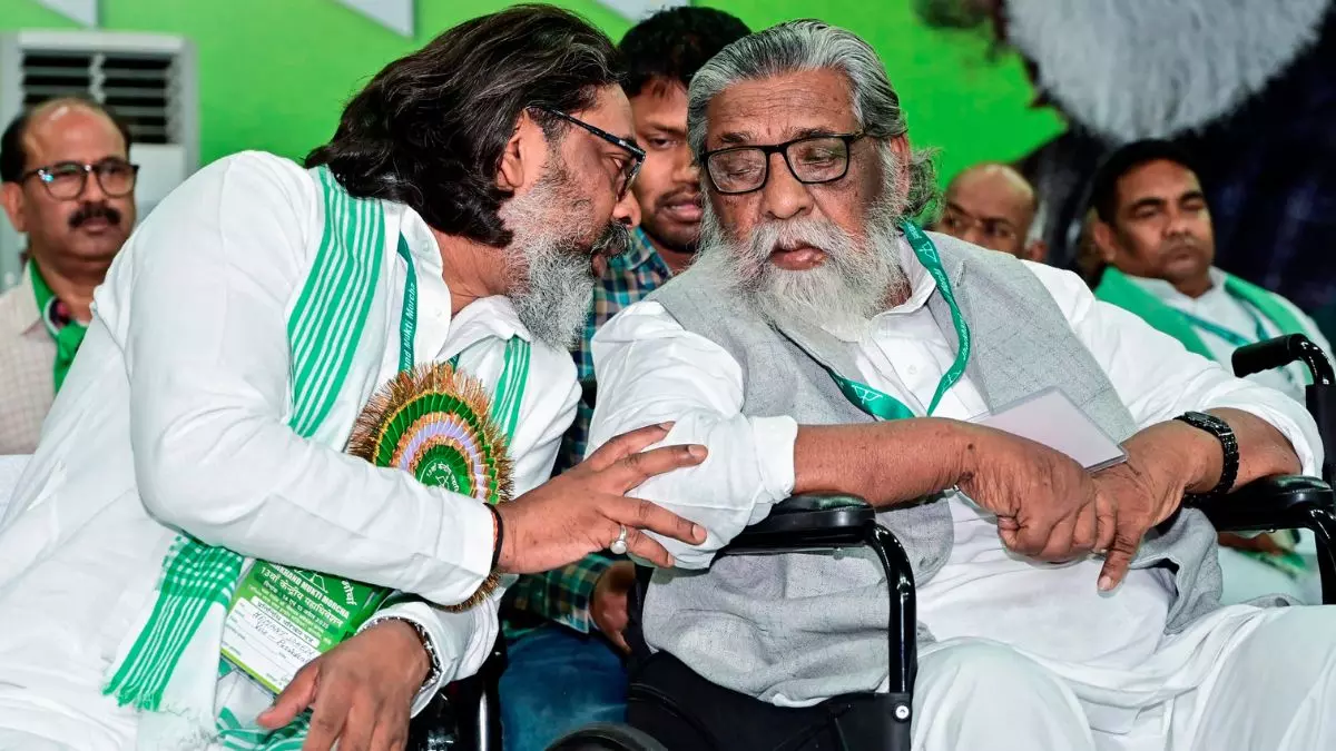 दिशोम गुरु शिबू सोरेन अस्पताल में भर्ती, राष्ट्रपति मुर्मू ने जाना हालचाल; झारखंड में दुआओं का दौर, झामुमो कार्यकर्ता कर रहे पूजा-पाठ