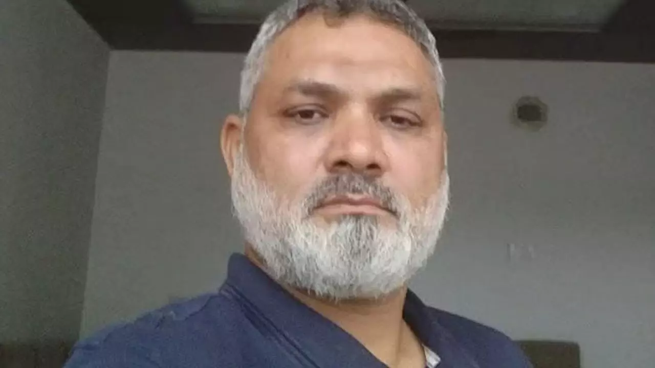 पैसों के दम पर हिंदू युवतियों को टारगेट करने वाला कांग्रेस पार्षद अनवद कादरी उर्फ डकैत कौन? पढ़ें लव जिहाद क्राइम की कुंडली