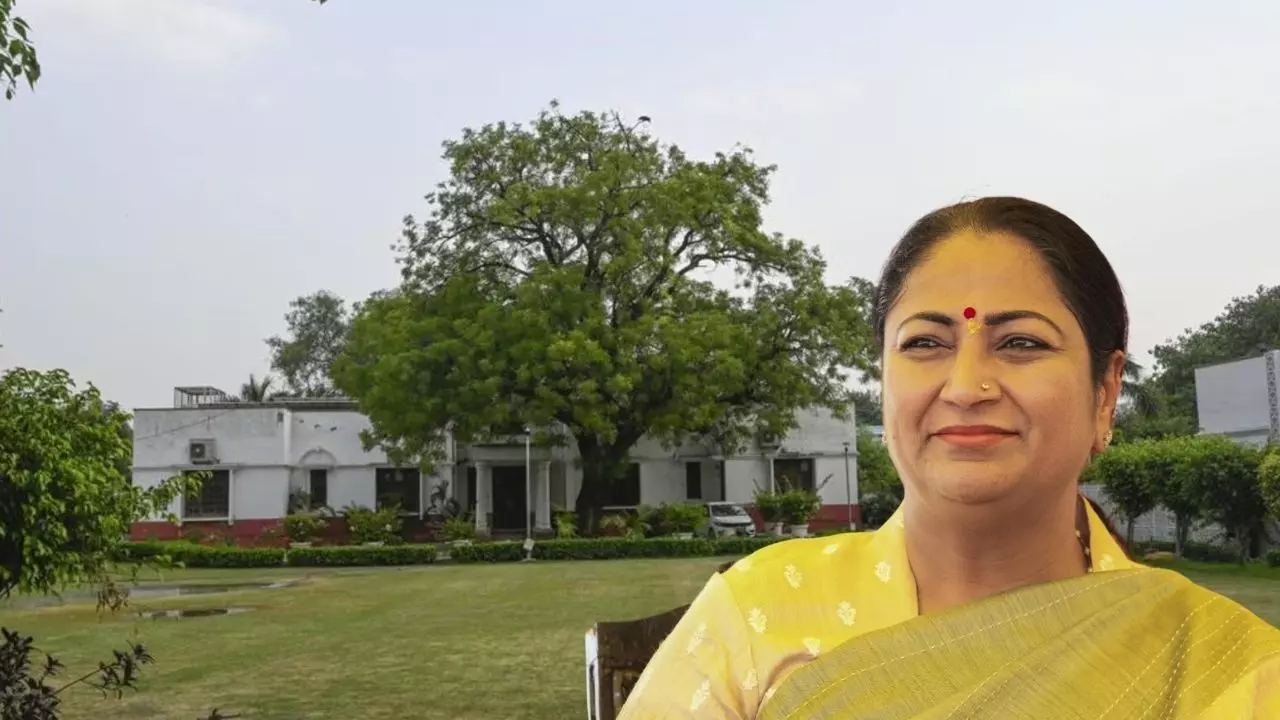दिल्ली CM रेखा गुप्ता के बंगले पर 60 लाख का खर्चा, राजनीति गरमाई, क्या वाकई जरूरी था इतना खर्च? दिल्ली CM रेखा गुप्ता के बंगले पर 60 लाख का खर्चा, राजनीति गरमाई, क्या वाकई जरूरी था इतना खर्च?