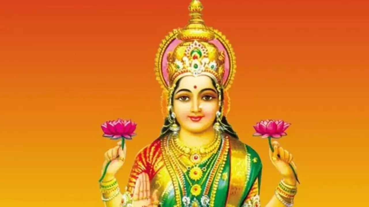 18 साल बाद चंद्र-मंगल की युति से महालक्ष्मी राजयोग, इन राशियों को हो सकता है अचानक लाभ