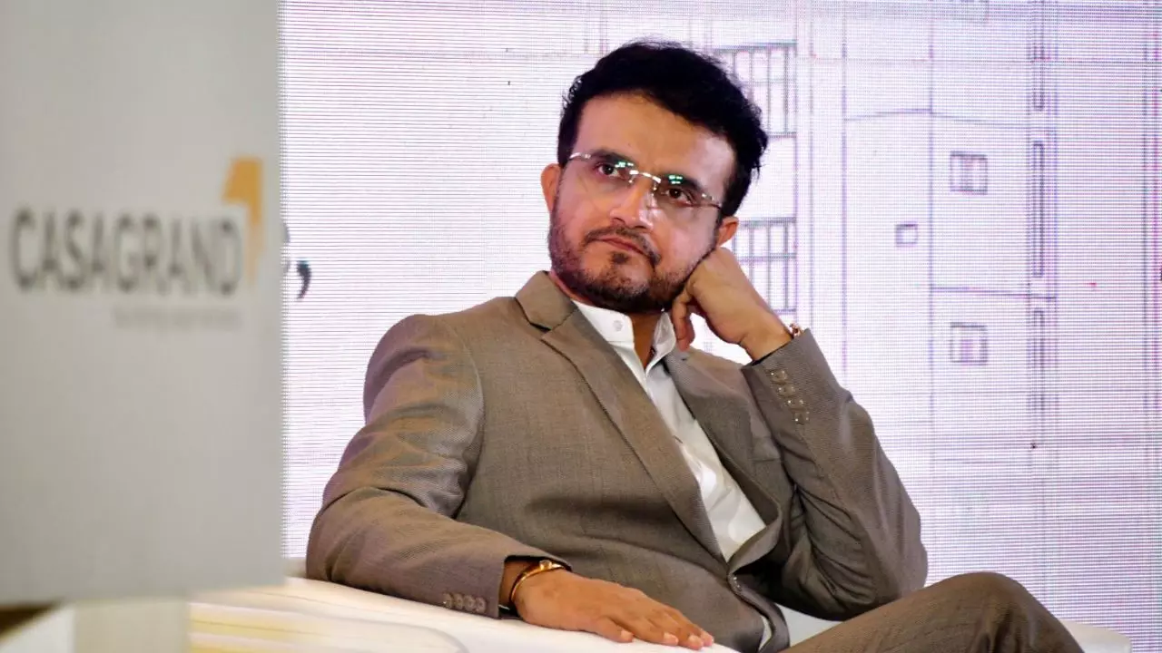 Sourav Ganguly @53: डर को हराया, टीम को तराशा; एक कप्तान जिसने भारत को विदेशी ज़मीन पर जीतना सिखाया Sourav Ganguly @53: डर को हराया, टीम को तराशा; एक कप्तान जिसने भारत को विदेशी ज़मीन पर जीतना सिखाया