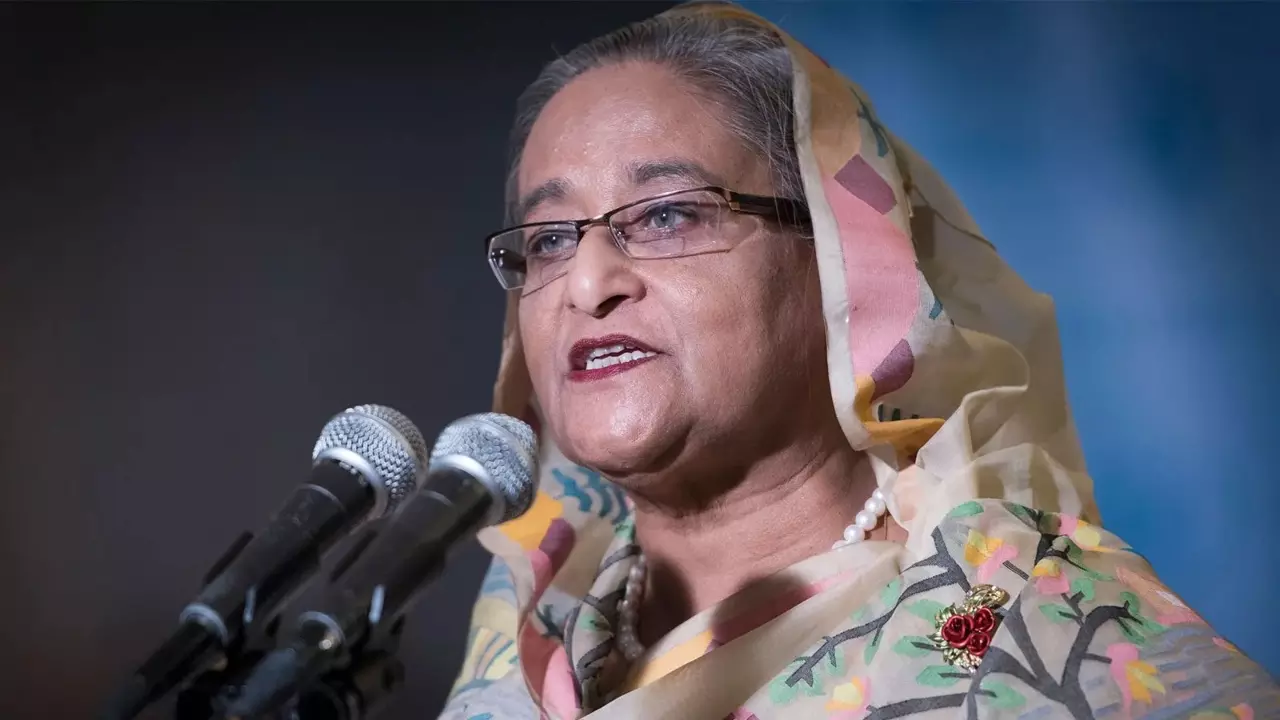 शेख हसीना की बढ़ी मुश्किलें, मानवता के विरुद्ध अपराध मामले में बांग्लादेश की अदालत में आरोप तय, जानें पूरा मामला शेख हसीना की बढ़ी मुश्किलें, मानवता के विरुद्ध अपराध मामले में बांग्लादेश की अदालत में आरोप तय, जानें पूरा मामला