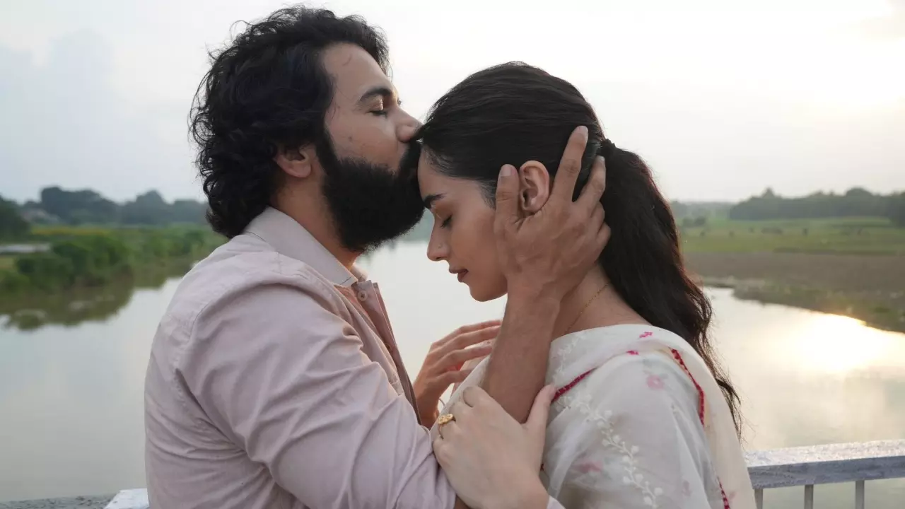 कमज़ोर बॉक्स ऑफिस ओपनिंग के साथ Rajkummar Rao की Maalik ने कमाए पहले दिन 3 करोड़