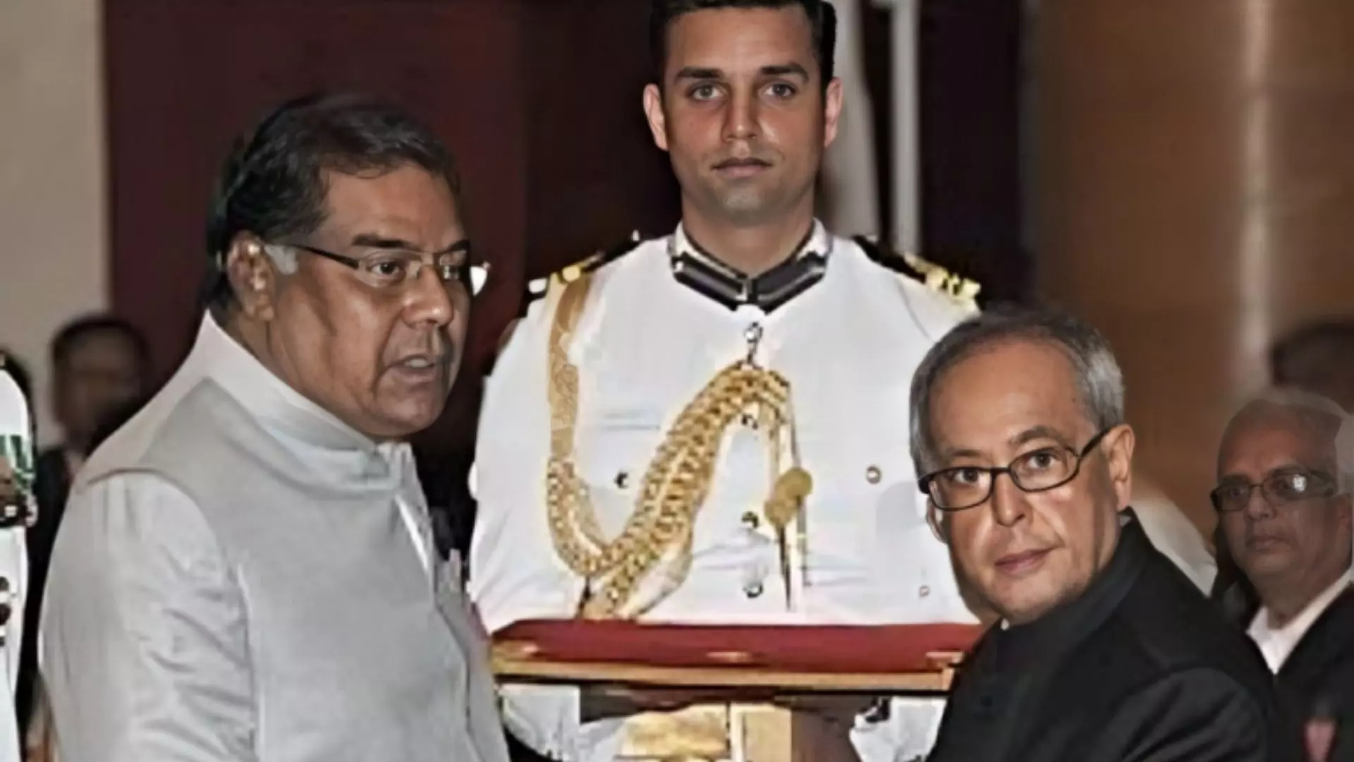 सिनेमा और राजनीति दोनों में चमके थे Kota Srinivasa Rao, एक्सीडेंट में खो दिया था एकलौते बेटे को सिनेमा और राजनीति दोनों में चमके थे Kota Srinivasa Rao, एक्सीडेंट में खो दिया था एकलौते बेटे को