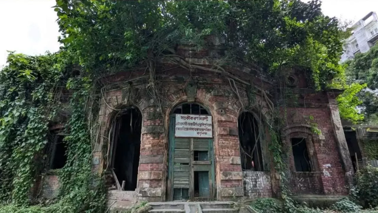 सत्यजीत रे का घर गिराने की बात कर भारत ने युनुस सरकार से कहा- तोड़ो नहीं सहयोग चाहिए तो बताओ सत्यजीत रे का घर गिराने की बात कर भारत ने युनुस सरकार से कहा- तोड़ो नहीं सहयोग चाहिए तो बताओ