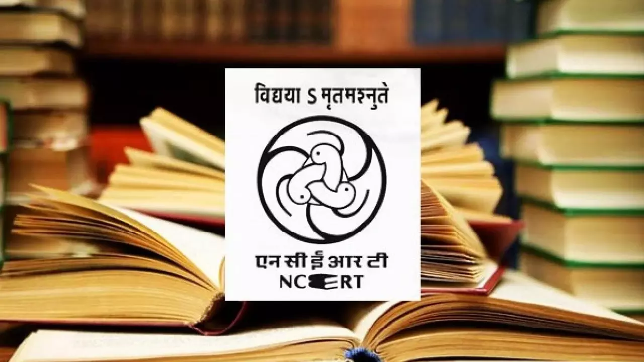 NCERT सोशल साइंस की नई किताब में मुगलों की क्रूरता के जिक्र पर क्यों छिड़ी बहस? पुस्तक में है ये दावा NCERT सोशल साइंस की नई किताब में मुगलों की क्रूरता के जिक्र पर क्यों छिड़ी बहस? पुस्तक में है ये दावा